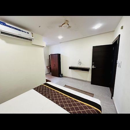 Hotel Dc Signature Jabalpur Exteriör bild